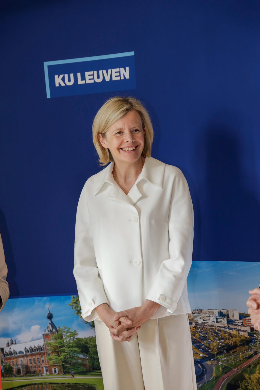 Professor Severine Vermeire